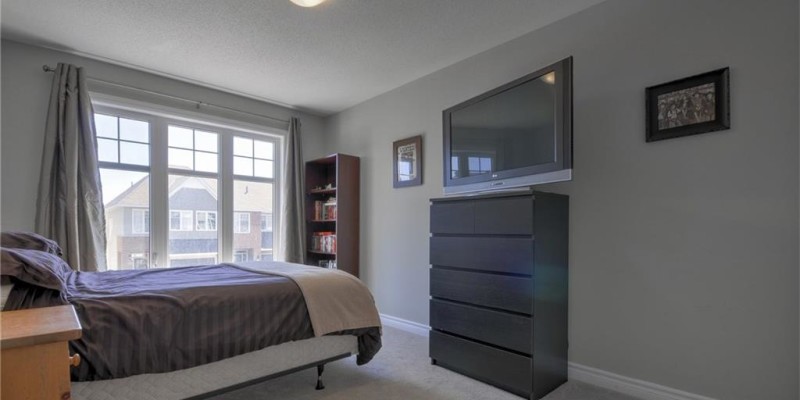 913_bunchberry_bedroom2b