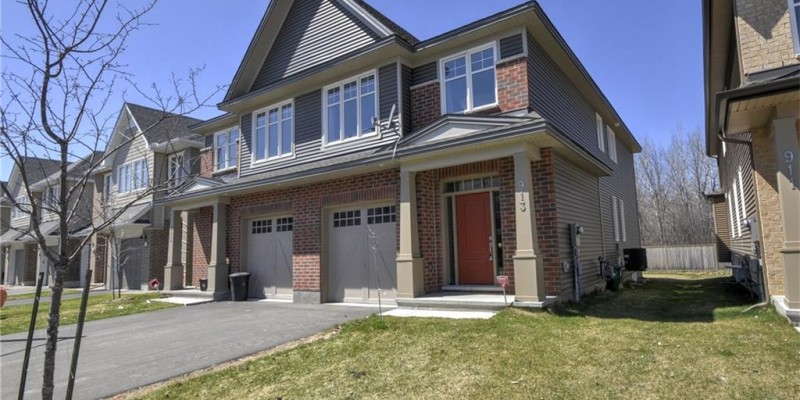 913_bunchberry_exterior1