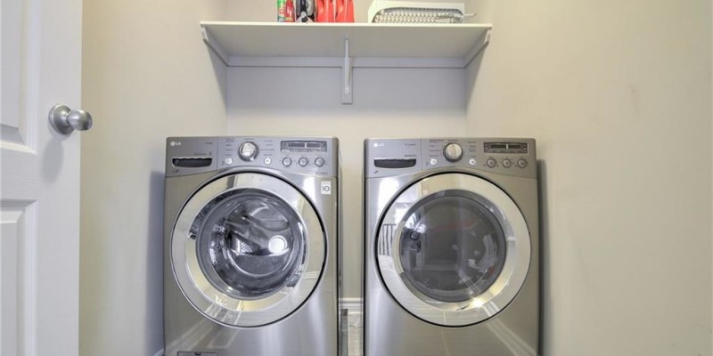 913_bunchberry_modern_laundry
