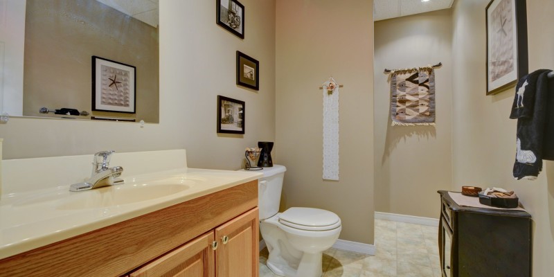 1443_launay_downstairs_powder_room