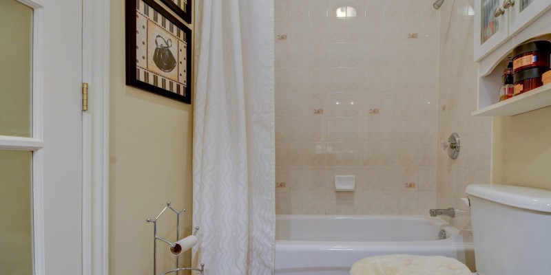 1443_launay_powder_room2