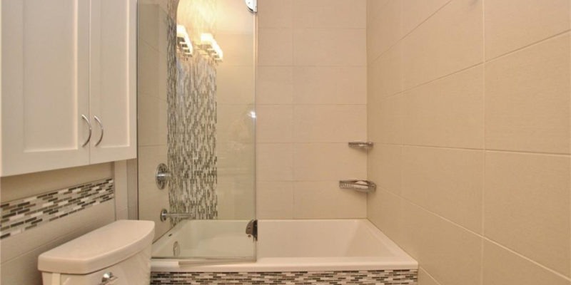 15_bathroom_2