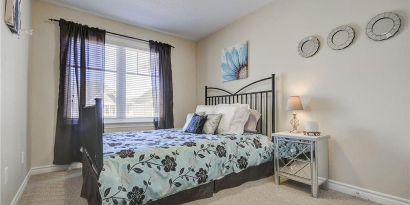 17_bedroom_3