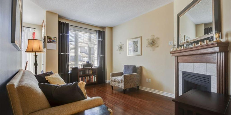 9_living_fireplace